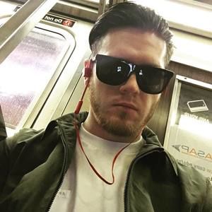 Meet your Posher, Vinny